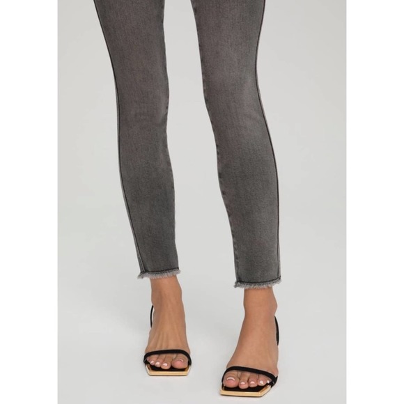 Good American Good Curve Frayed Ankle Skinny Jeans Women’s 12/ 31 - Picture 2 of 10